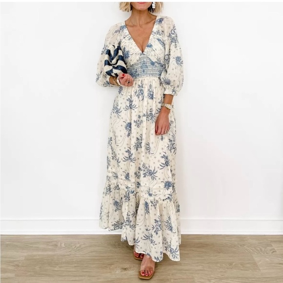 Free People Dresses & Skirts - Free people golden hour blue and white floral v neck cinched waist maxi dress